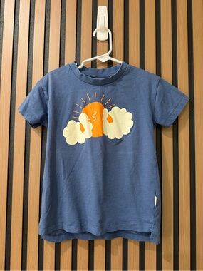 Tiny Cottons -
Kids' Blue Short-Sleeve Tee with Orange Sun & Cream Clouds